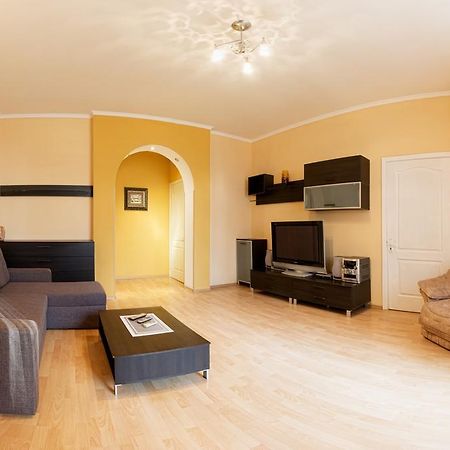 Kyiv Apartment In The City Center On Turgenevskaya Street エクステリア 写真