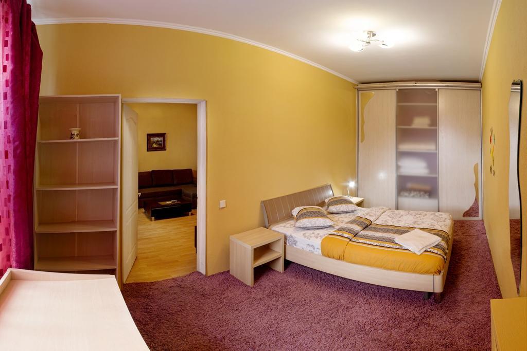 Kyiv Apartment In The City Center On Turgenevskaya Street エクステリア 写真